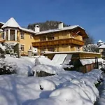 Konukevi Stefanshof Kremnica